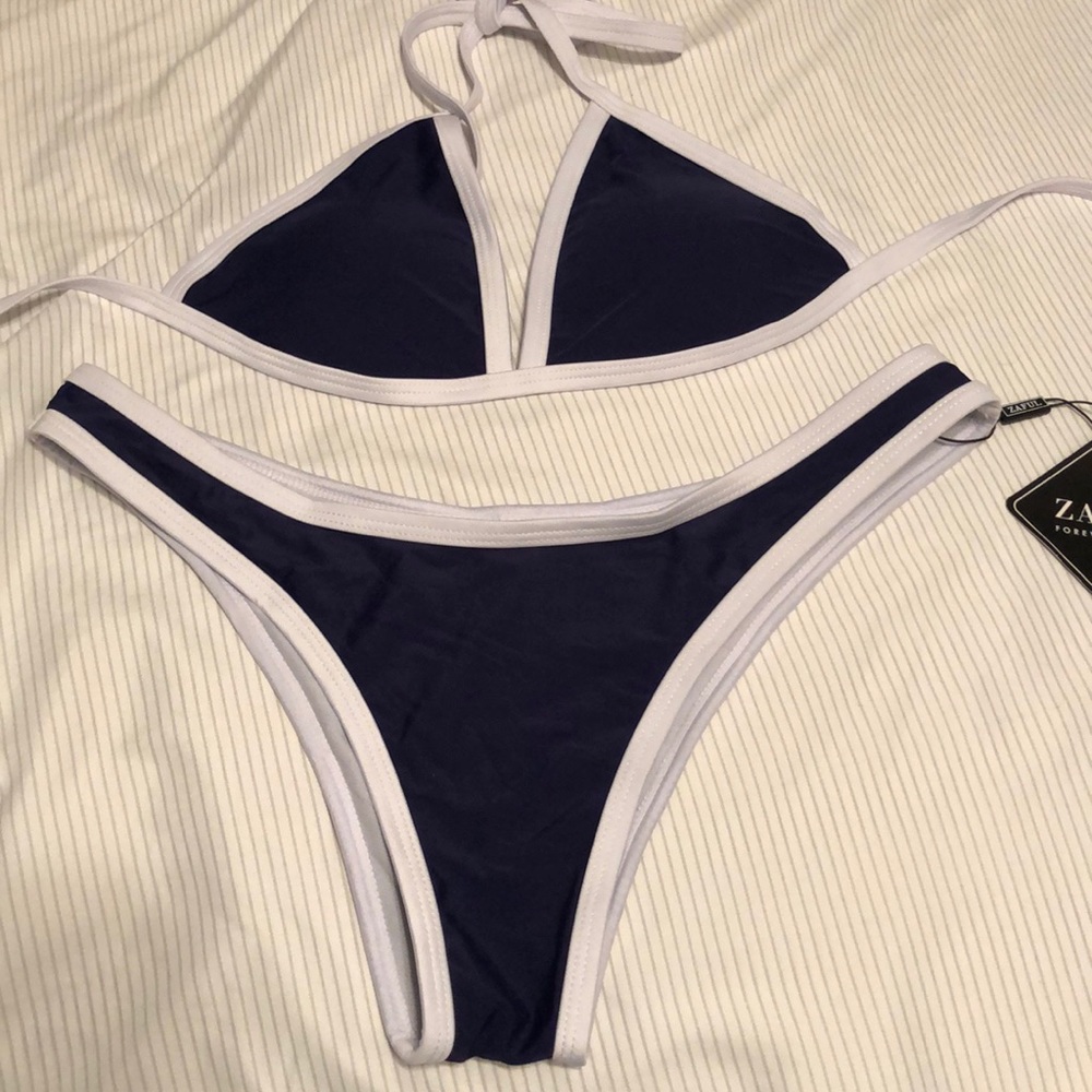 Bikini